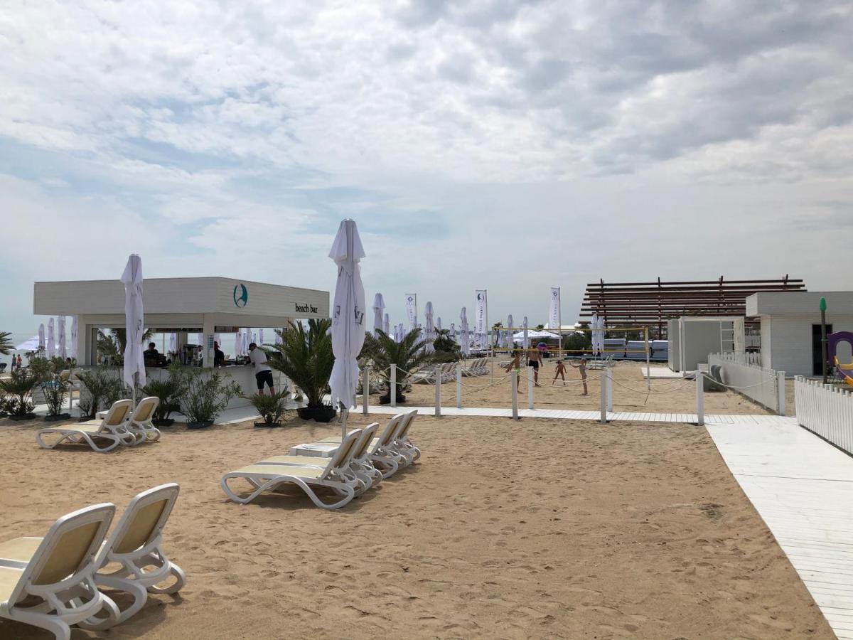 Lotus Northsea Apartment Mamaia Dış mekan fotoğraf